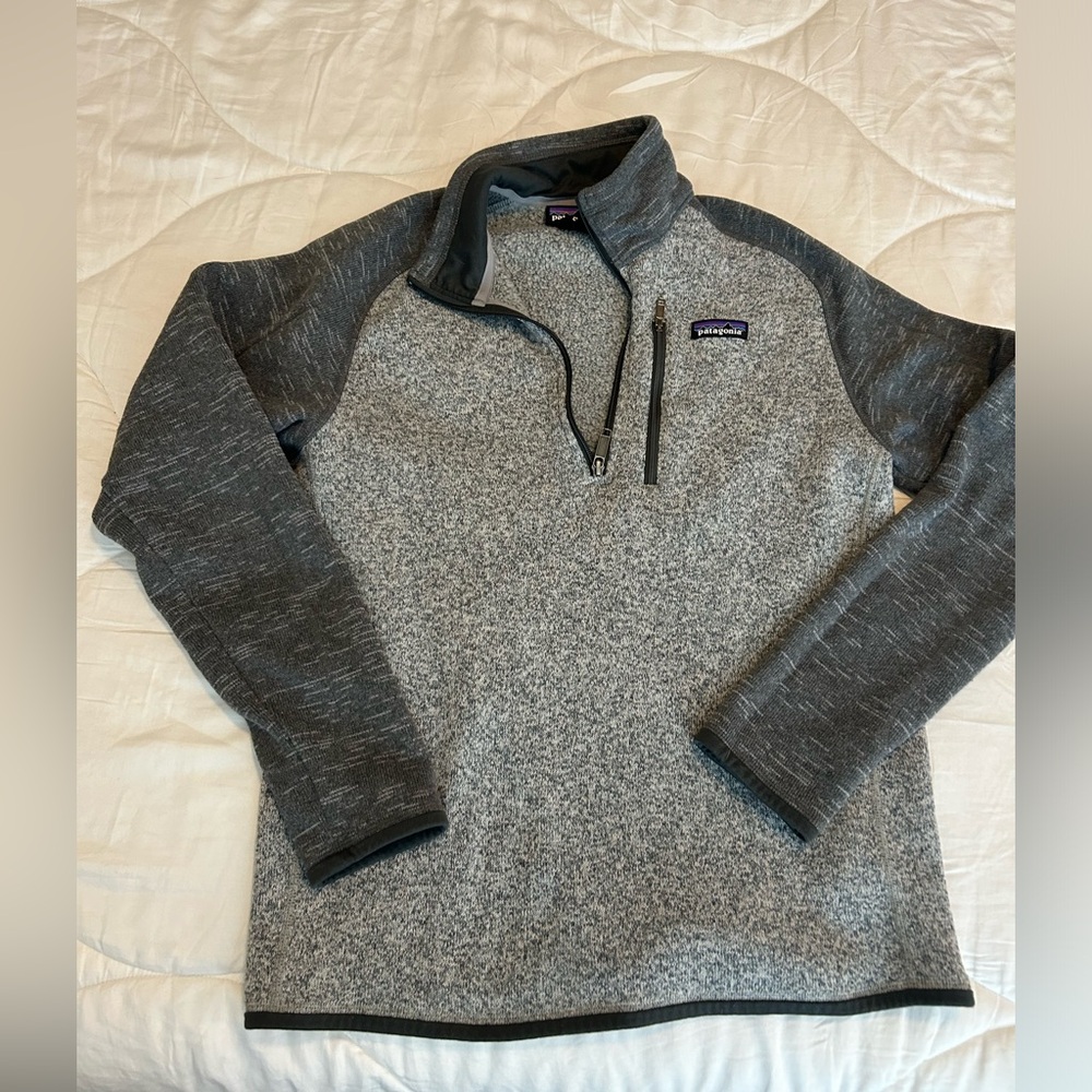 Patagonia pullover with zipper